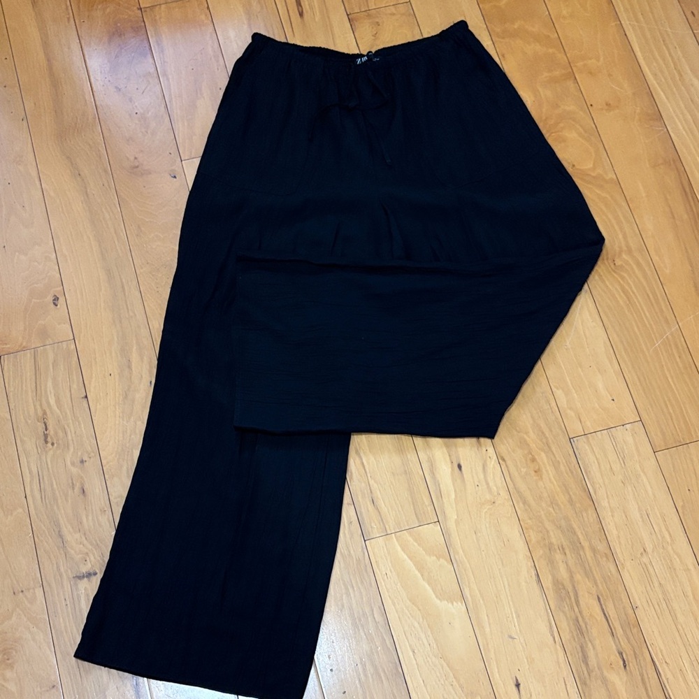 Black wide leg Zara linen pants